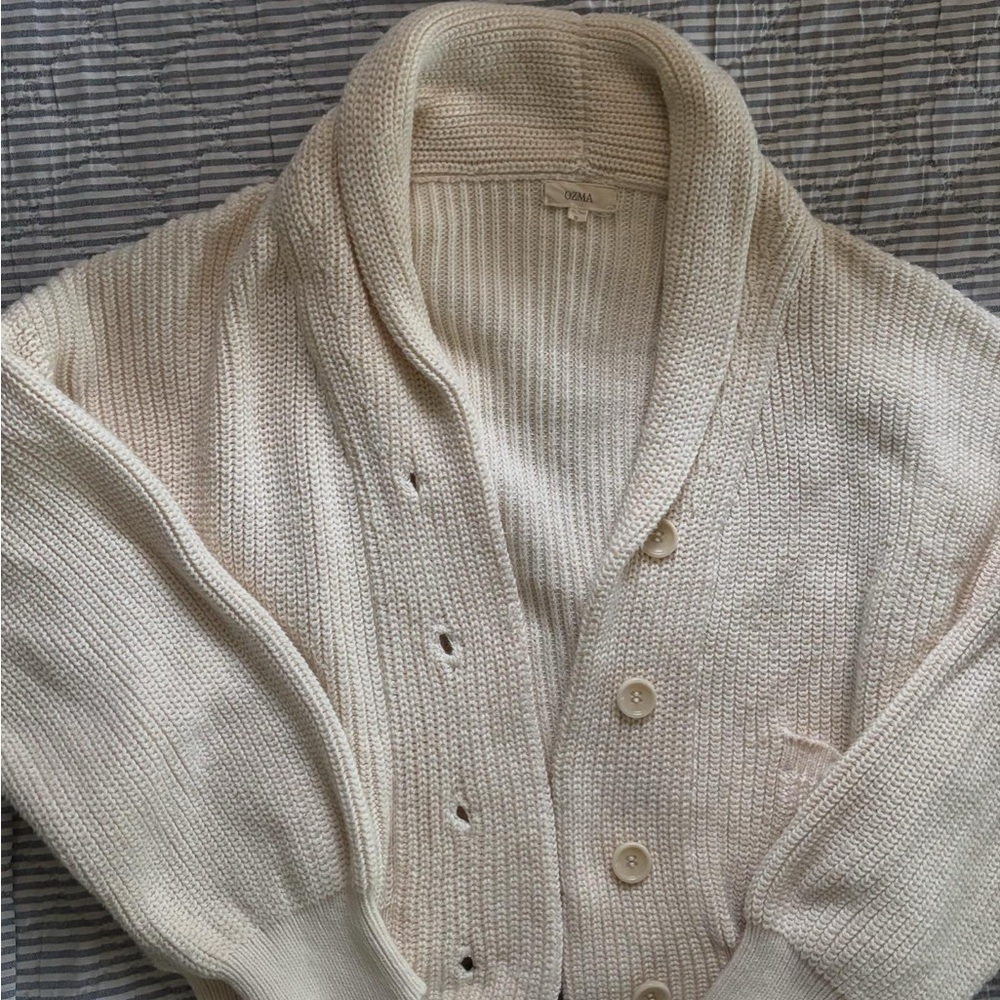 GUC OZMA of California Sloan Cardiagn size Small in Ecru